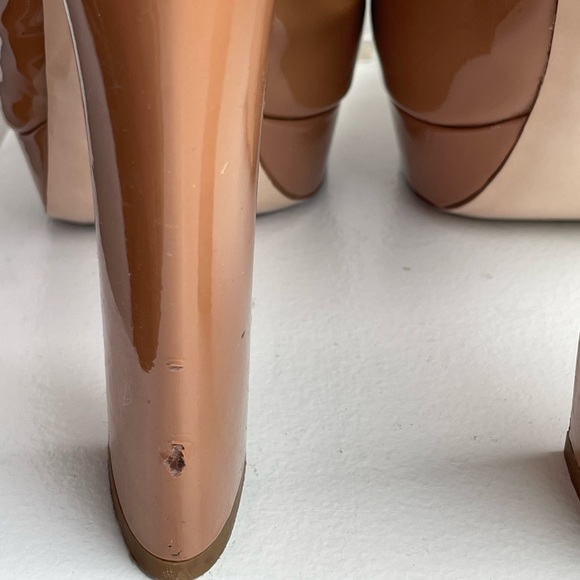 Miu Miu Pantent Leather Pumps - Picture 9 of 16